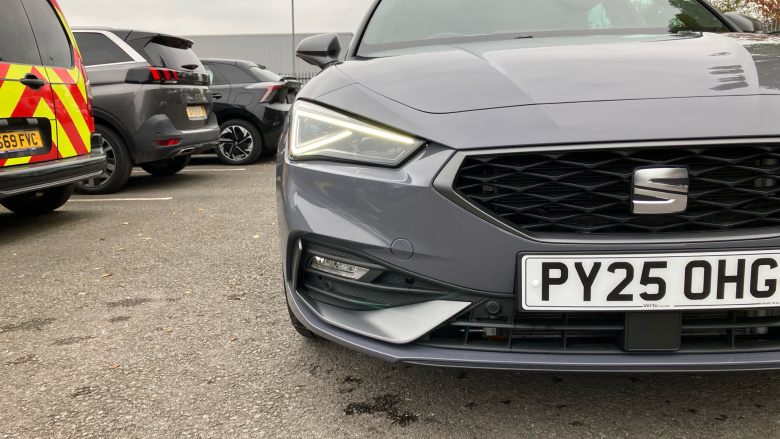 SEAT Leon 1.5 eTSI 115 FR Sport 5dr DSG [DAP] Petrol Estate